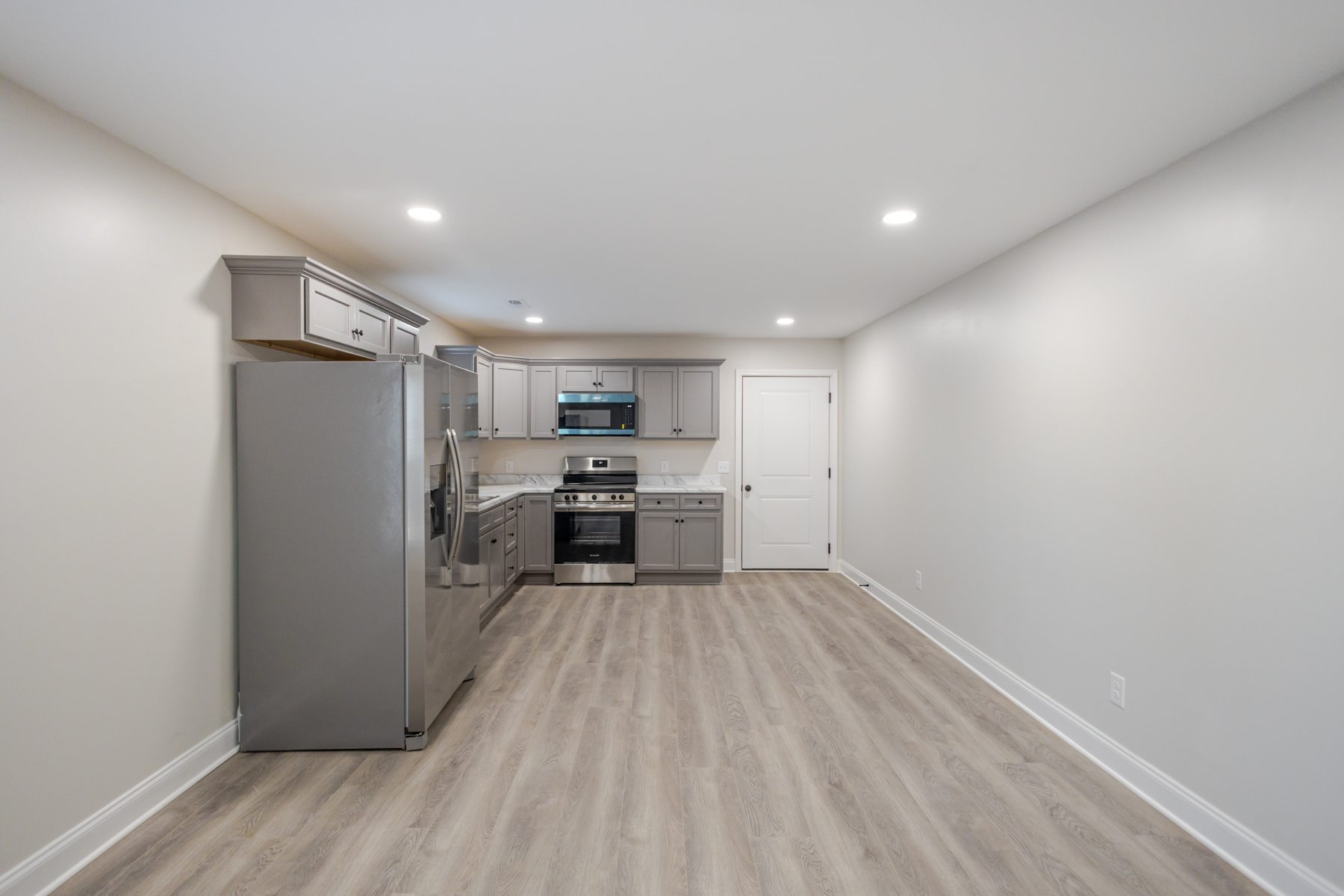 1024 TN 64 — kitchen and living space