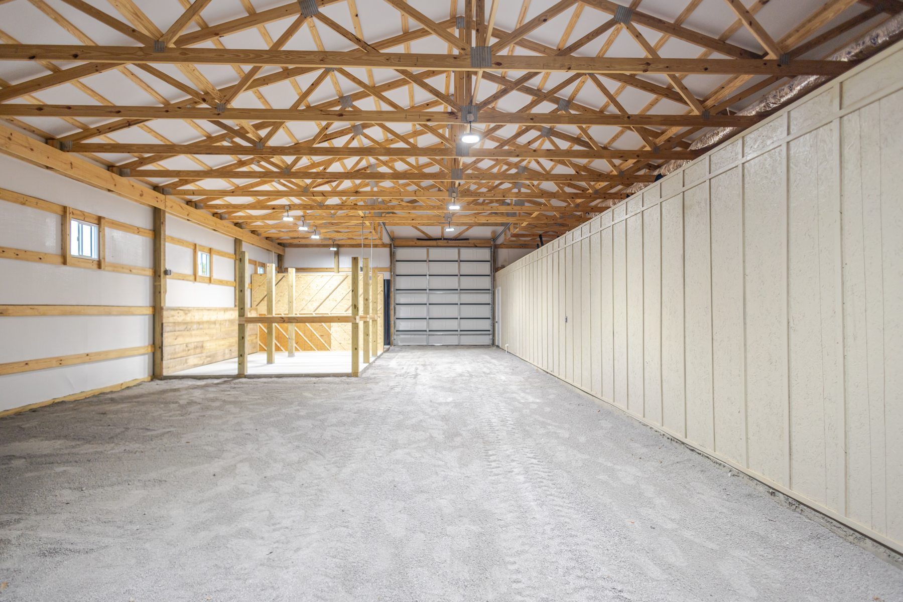 1024 TN 64 — inside the barn
