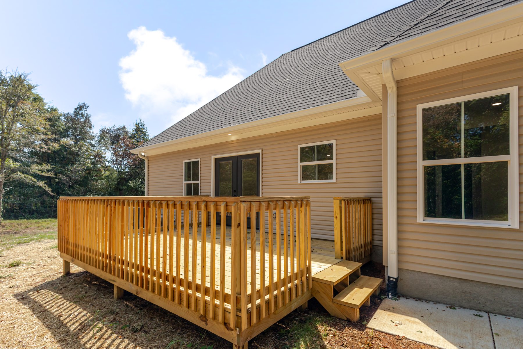 112 Jennings Lane — the rear deck