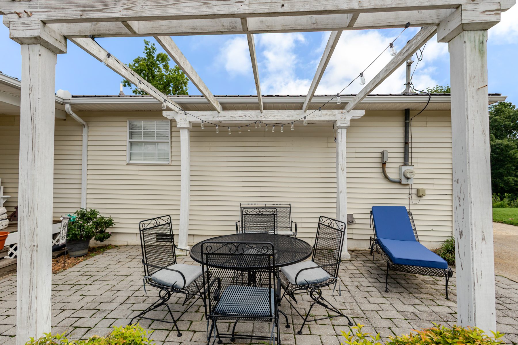 120 Gerald Boyce Road — the sheltered patio