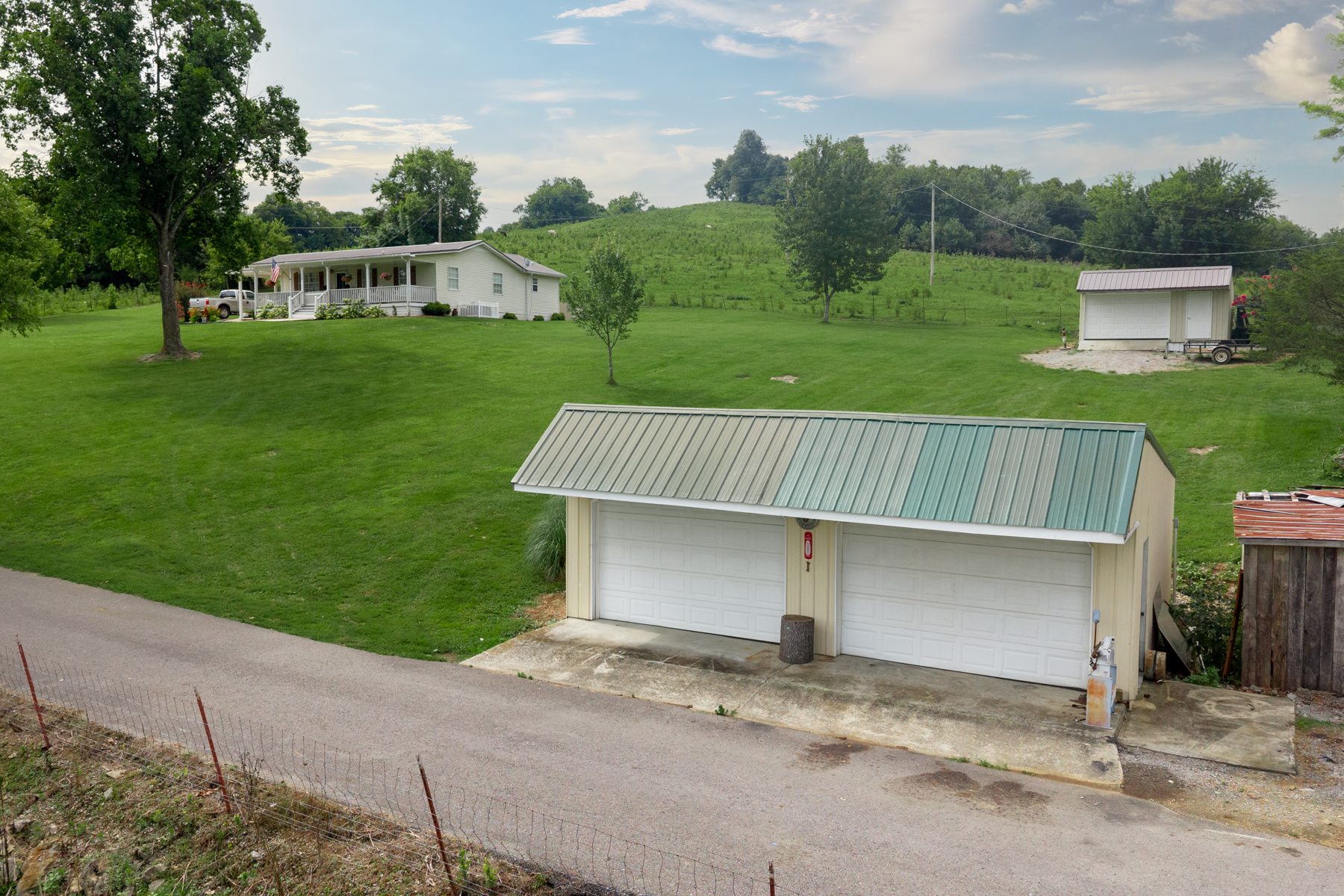 120 Gerald Boyce Road — the outbuildings