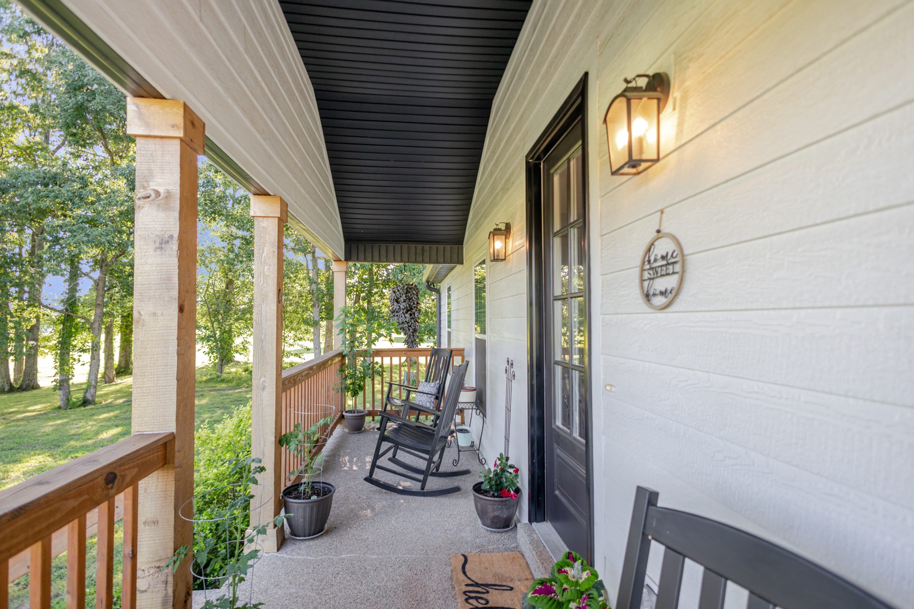 1510 Wade Brown Road — the porch