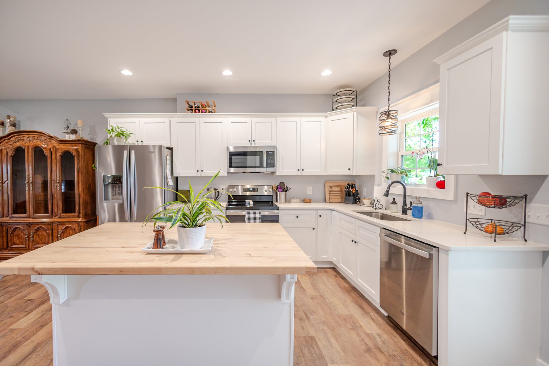 1510 Wade Brown Road — the kitchen