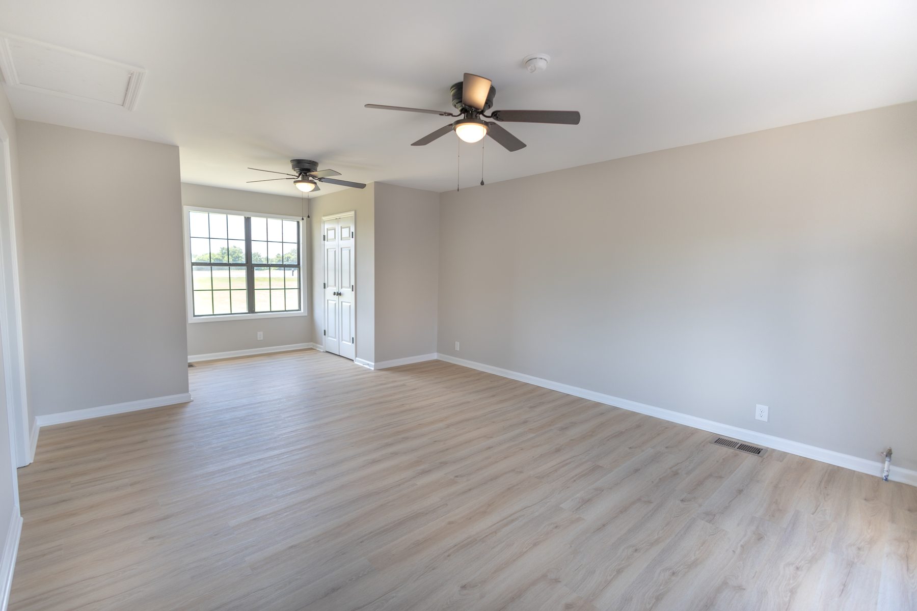 2932 Midland Road — a sunlit room