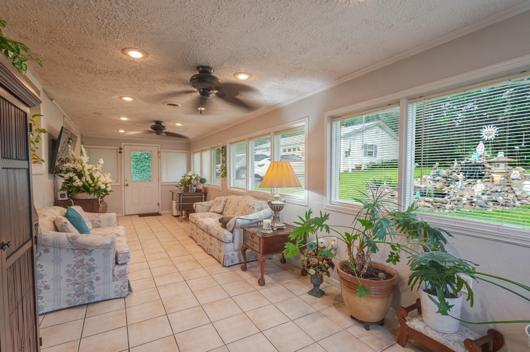 3111 Jane Street — the sunroom