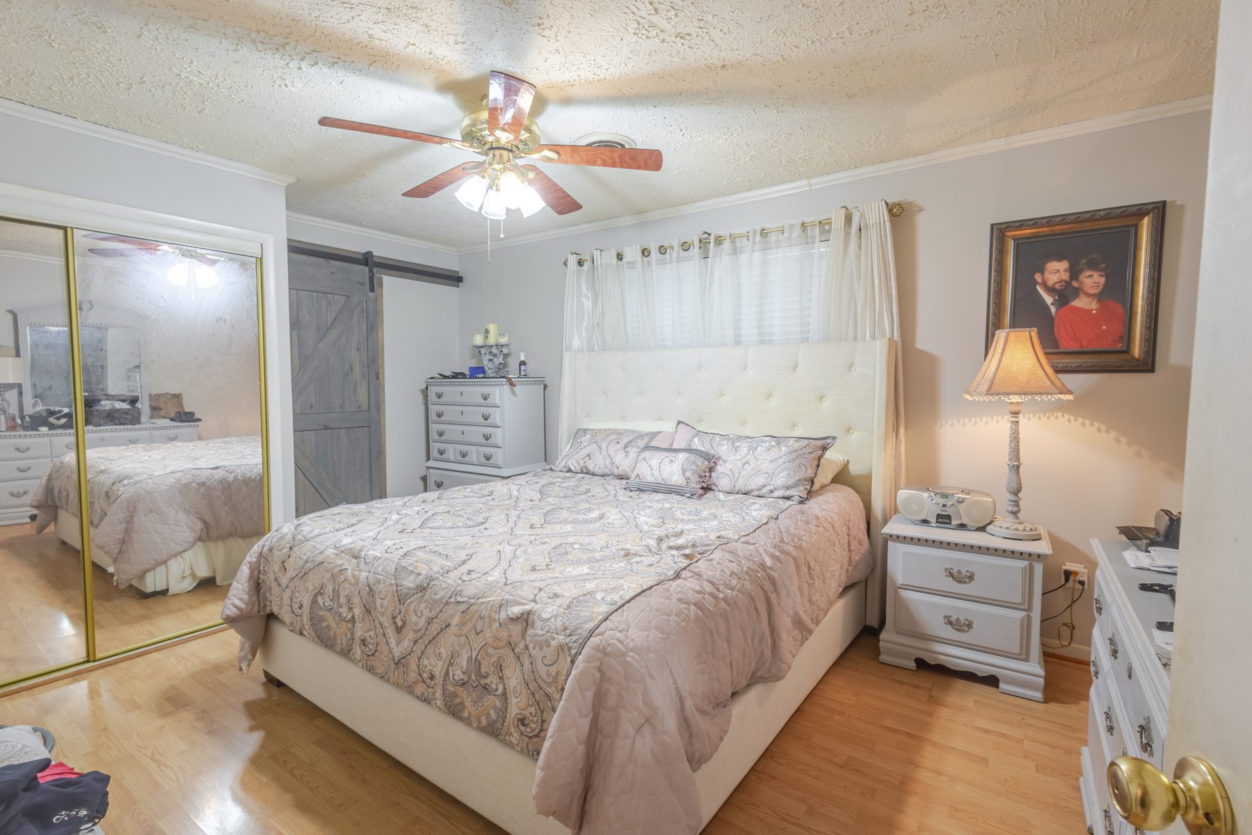 3111 Jane Street — a quieter room