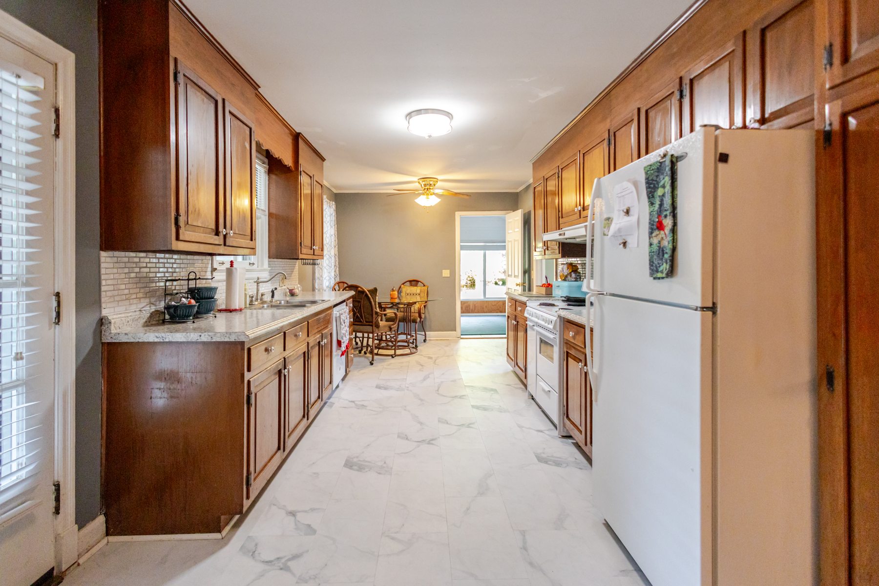 313 Hickory Drive — the kitchen