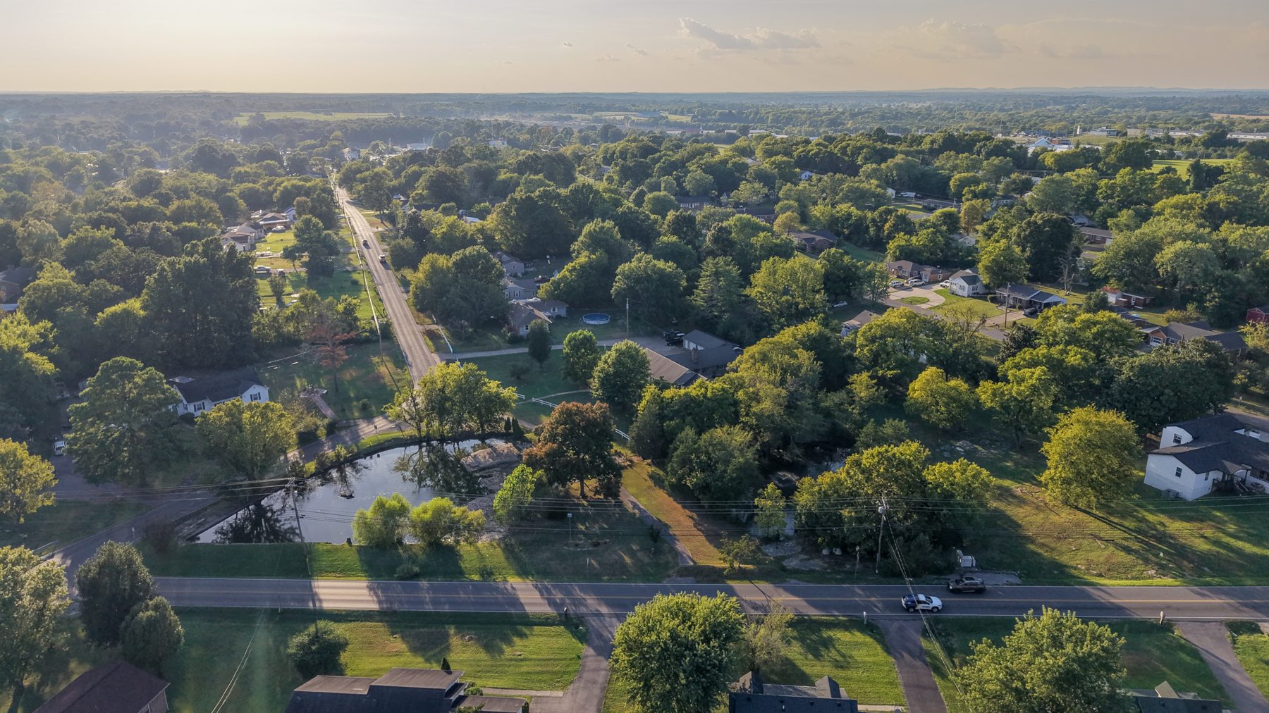 313 Hickory Drive — the wider setting