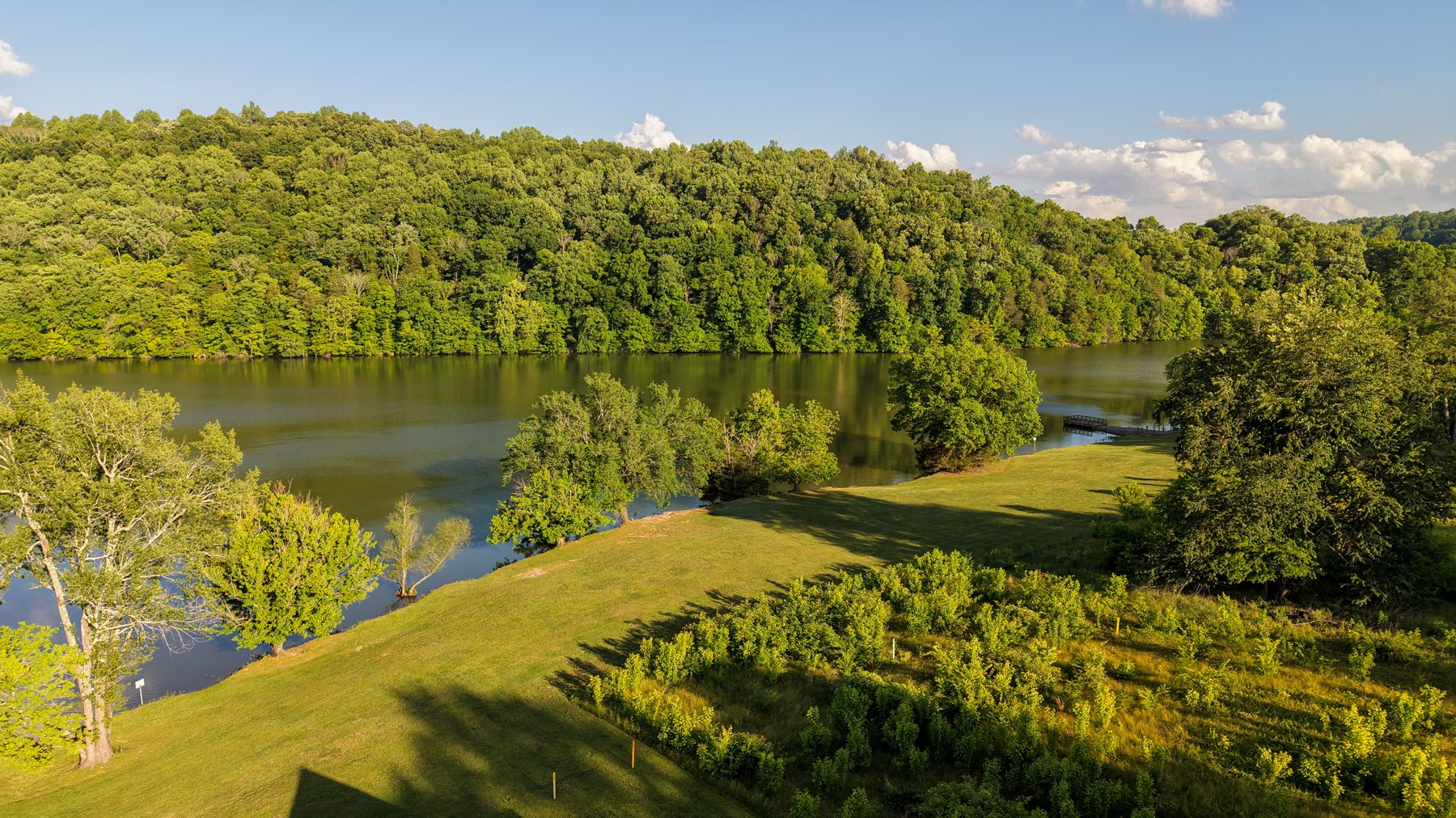 571 Bedford Lake Road — the lakeside setting