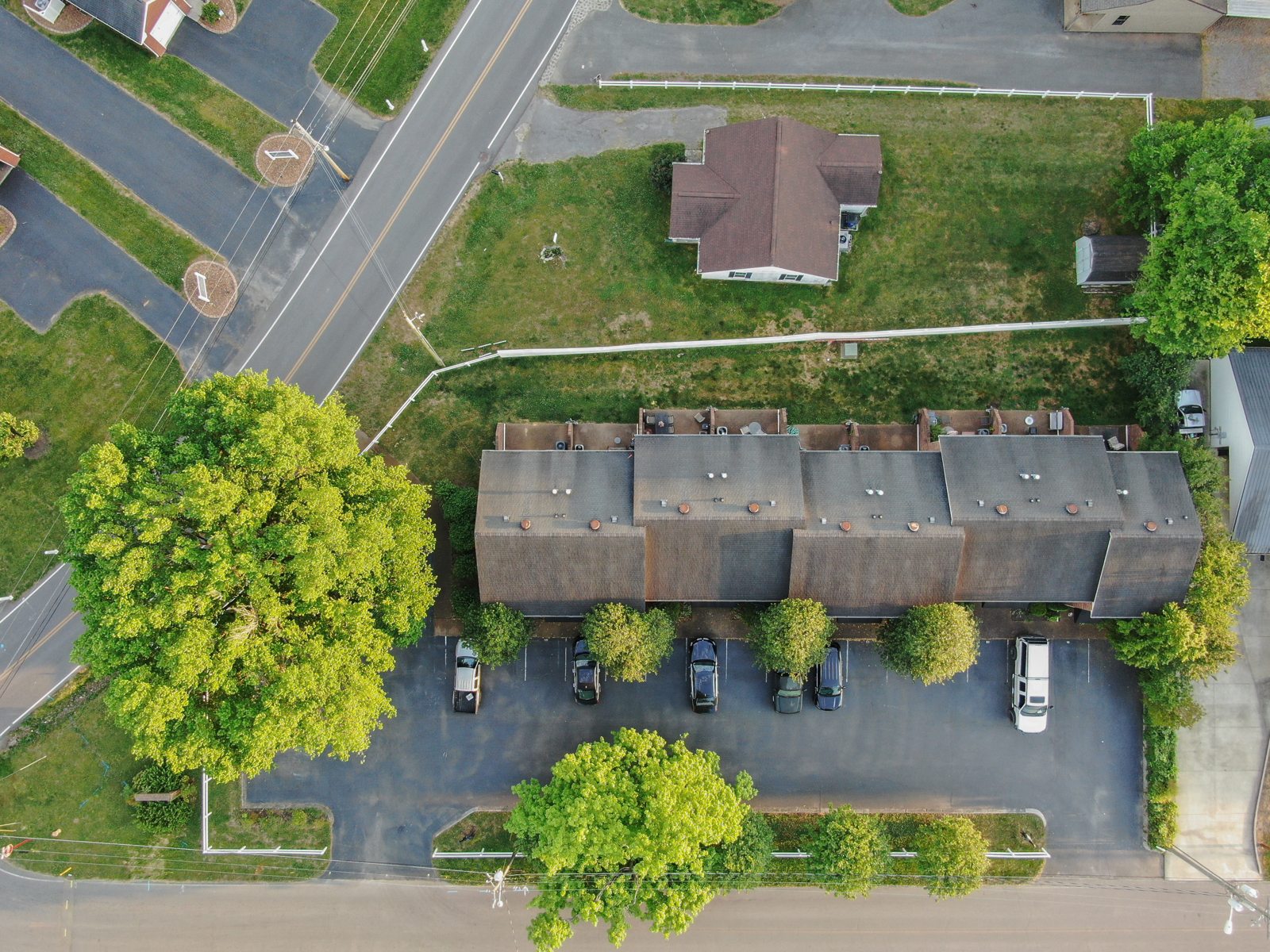 626 Calhoun Street — from above