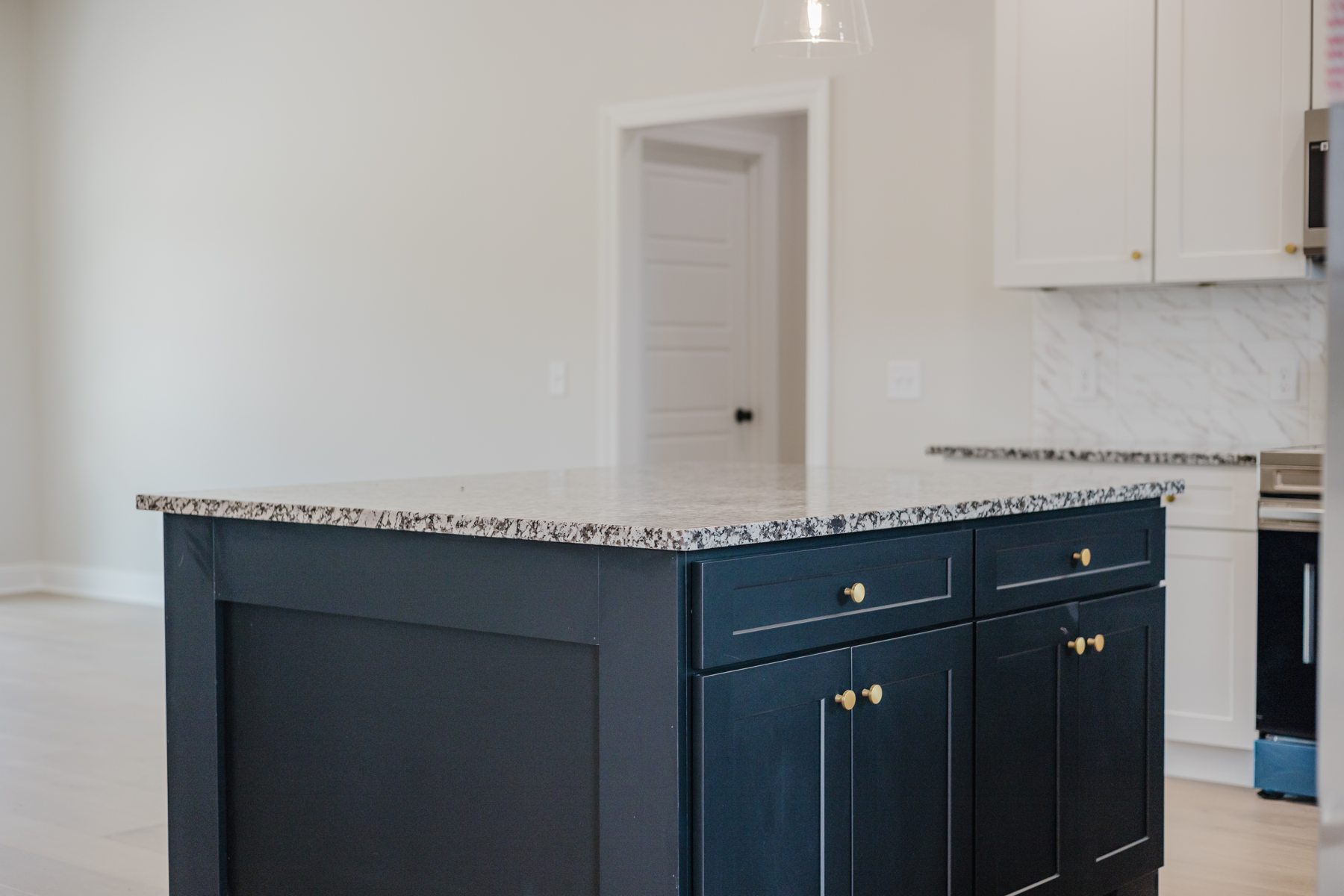852 Lower Halls Mill Road — cabinetry details