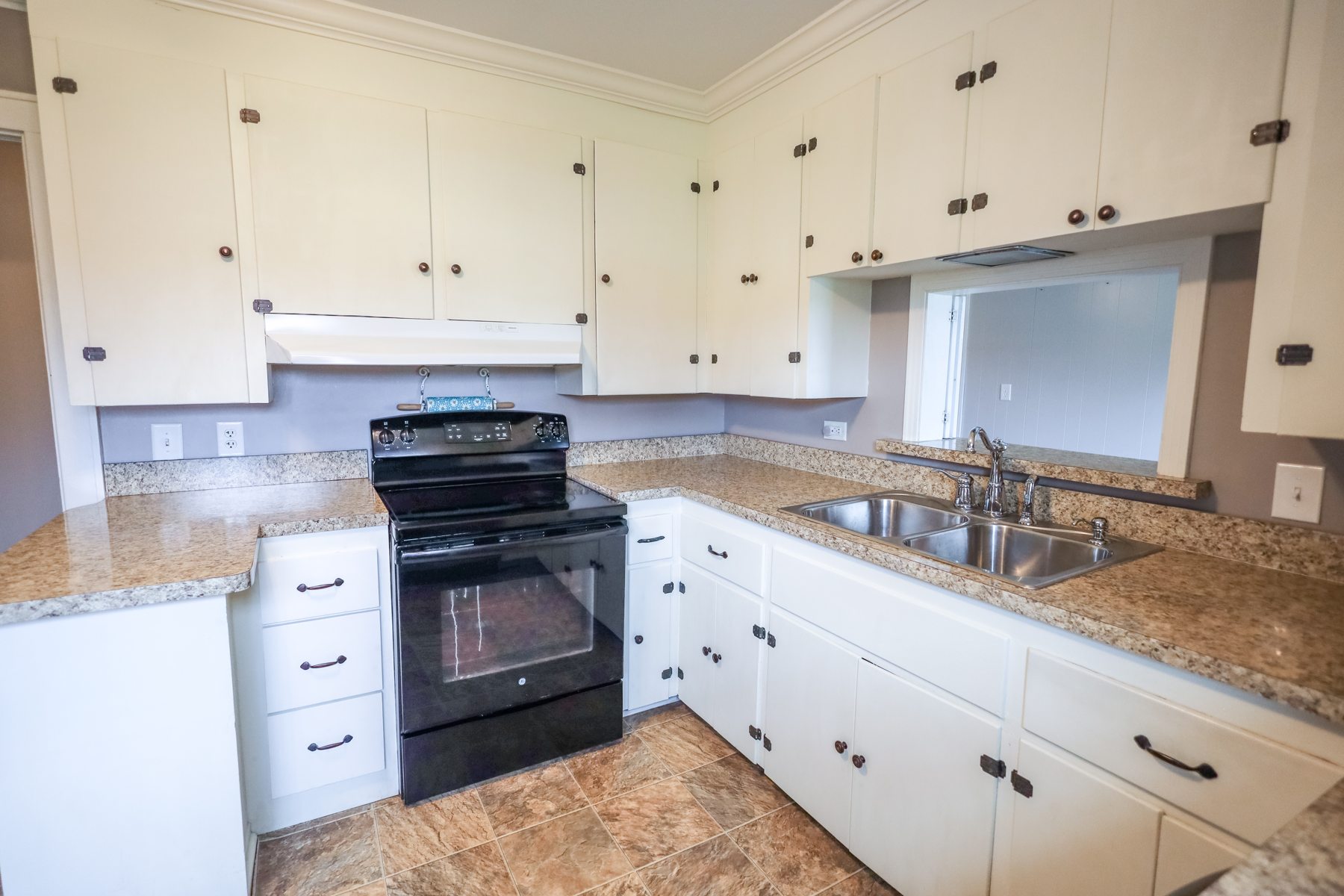 903 Union Street — the kitchen