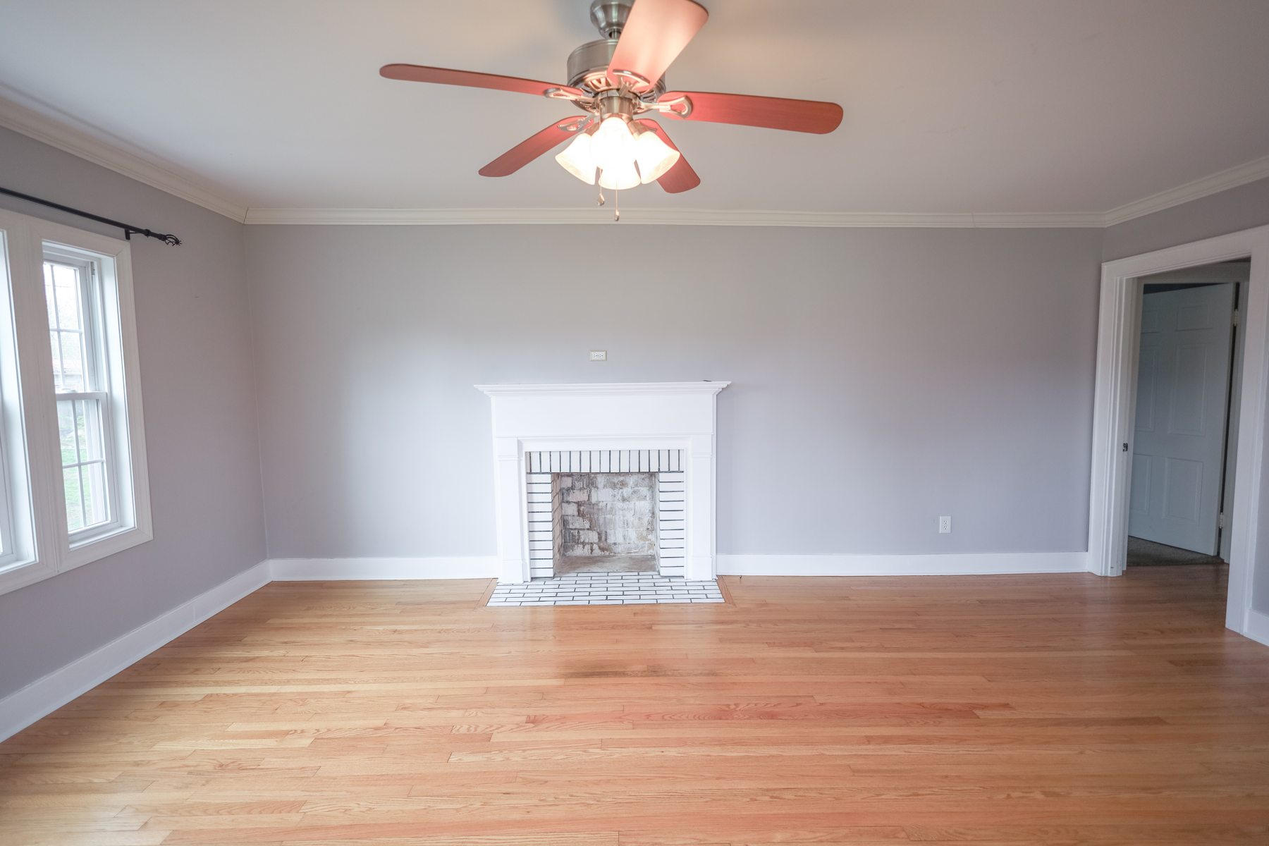 903 Union Street — living space